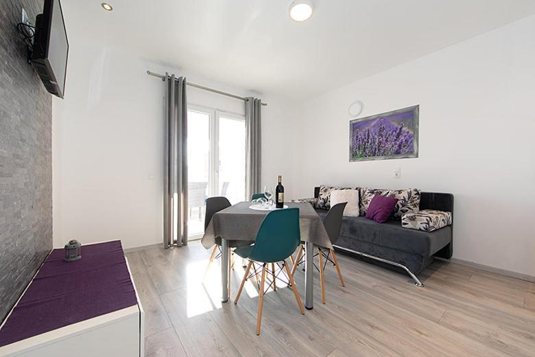 Apartmani “Karla” Promajna Exteriör bild