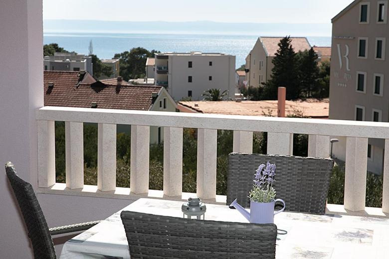 Apartmani “Karla” Promajna Exteriör bild